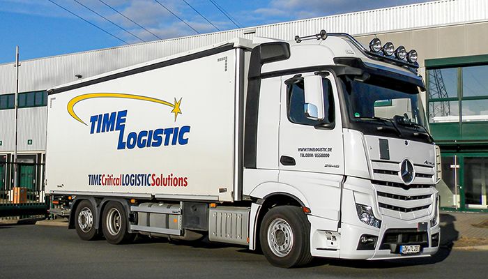 LKW 12-Tonner Time Logistic